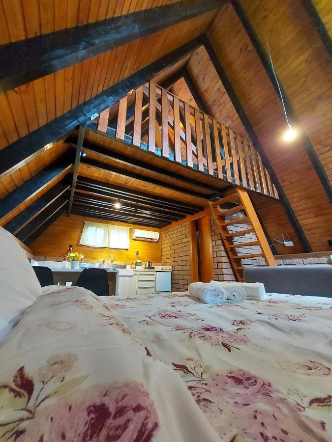 Lodge Mon