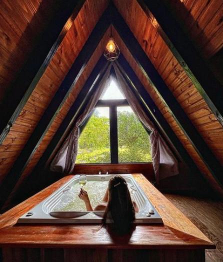 Mon Lodge