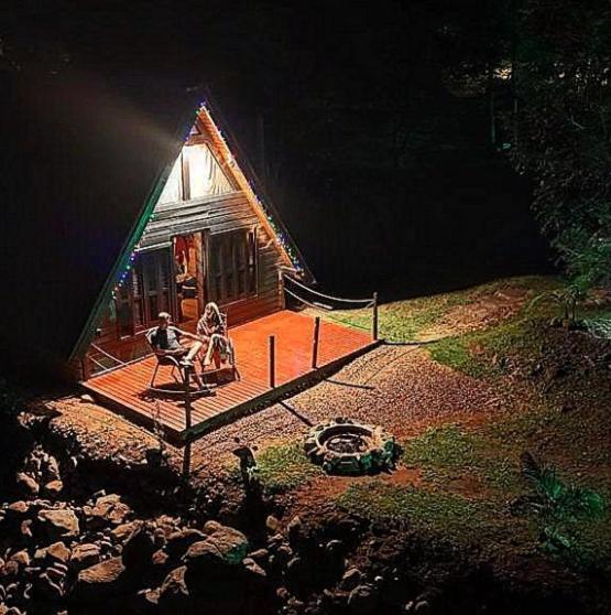 Mon Lodge *